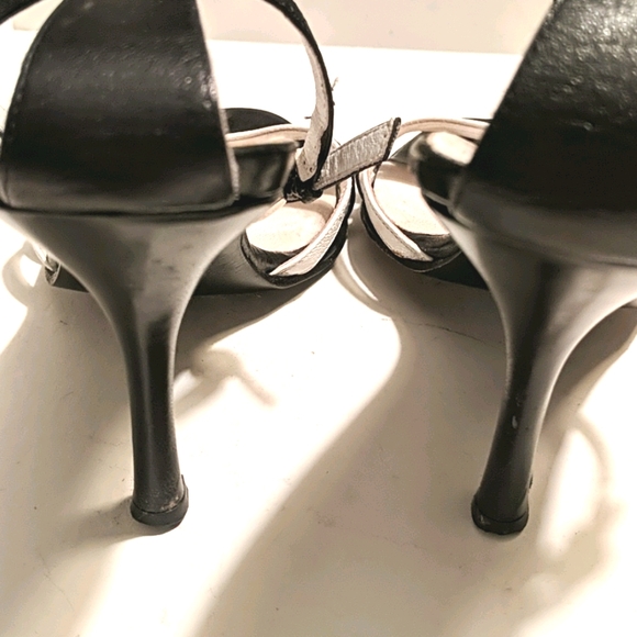 Via Spiga Black & White Strap Sandal - Picture 5 of 6